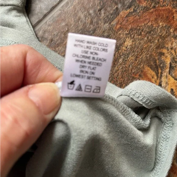 New PacSun long sleeve sage green mock neck tee shirt. Size small - Picture 6 of 9